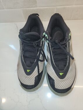 Mens/big Boy Adadis Shoes. Used Condition Size 6.